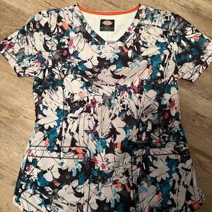 Women’s scrub top